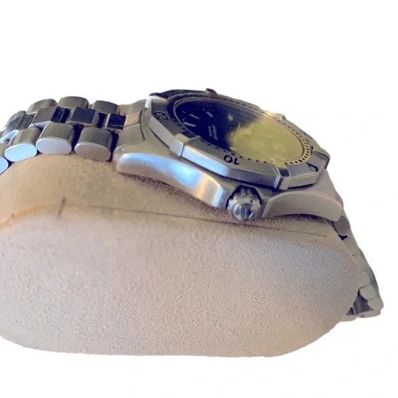 🌸Vintage Tag Heuer 38mm Professional 200M Silver Stainless Band w/ Blue Face - Picture 5 of 7